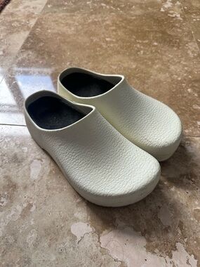Birkenstock Superbirki Slip-On Clog Shoes in White Size 36